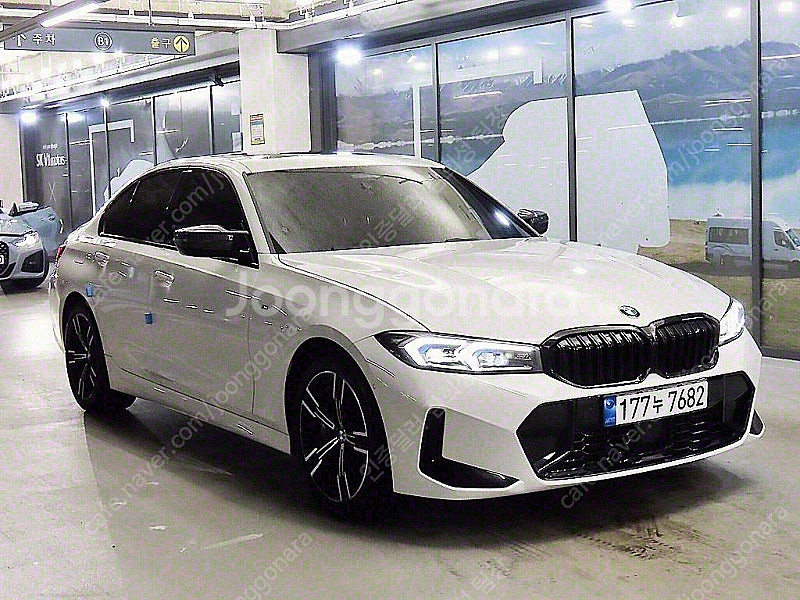 BMW 3시리즈 중고 BMW 중고 BMW 3시리즈 중고차 할부가능 흰색 2023년식 26,324km 320i M 스...--0